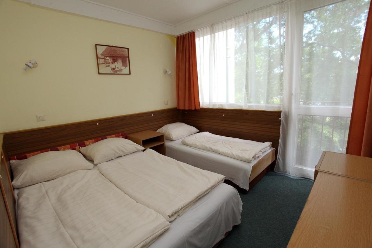Rév Szálló Balaton Szántód Exterior foto
