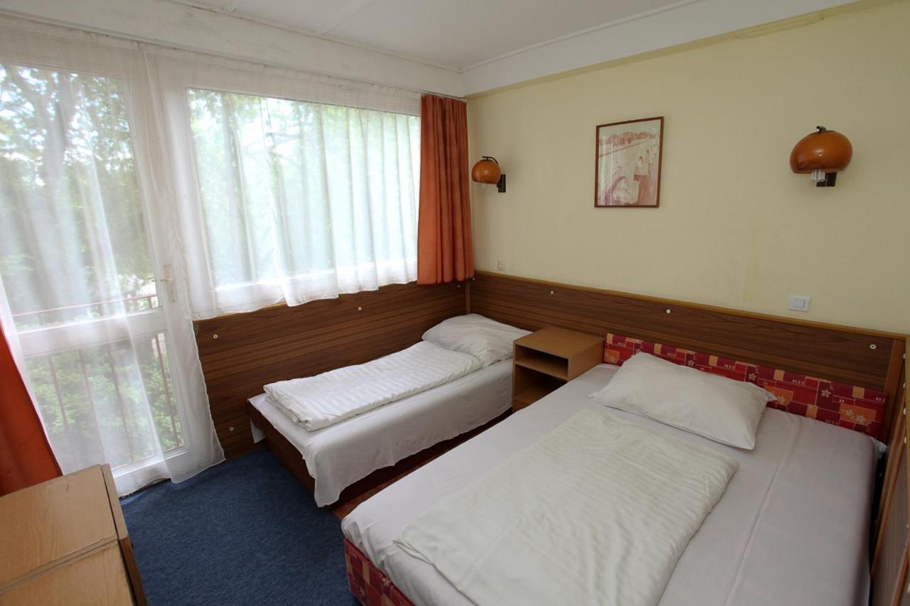Rév Szálló Balaton Szántód Exterior foto